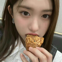 飞柚的堆糖个人主页 网络空间里的美学探索者